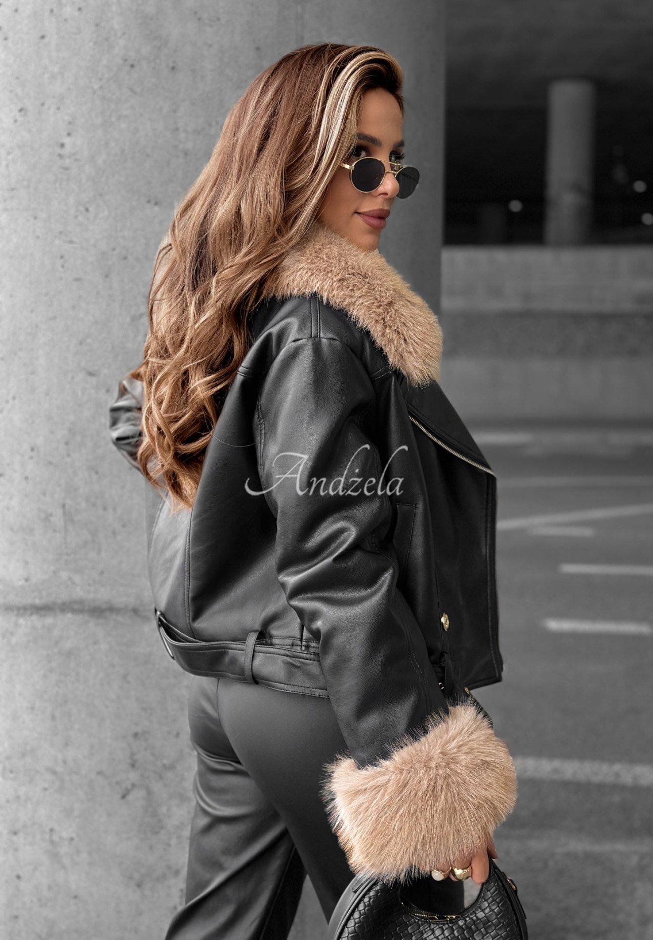 Kurze Leder-Bikerjacke mit Fell The Woodlands Schwarz