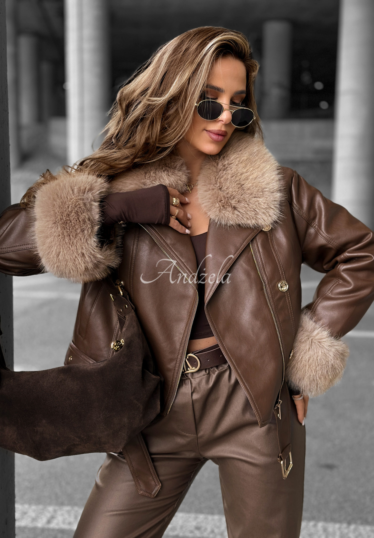 Kurze Leder-Bikerjacke mit Fell The Woodlands Schokoladenbraun