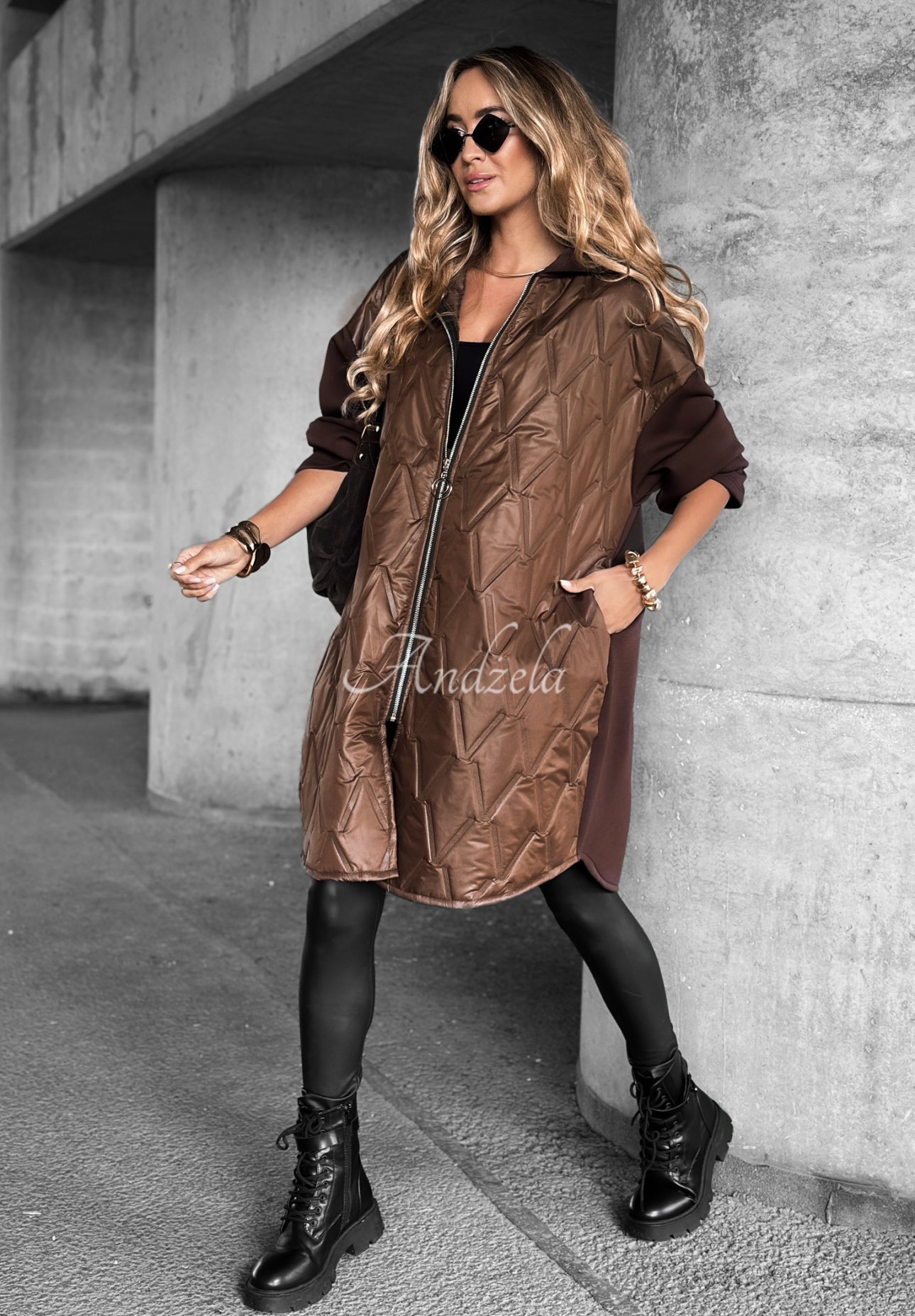 Lange Steppjacke mit Kapuze Through The Day Schokoladenbraun