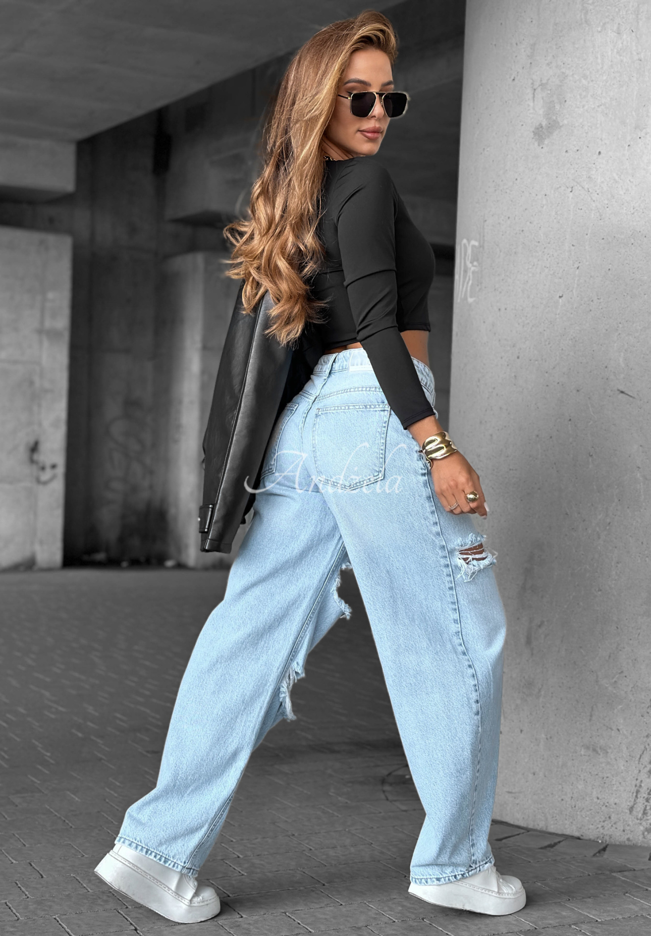 Jeanshose wide leg mit Abschürfungen It&#039;s Complicated Blau