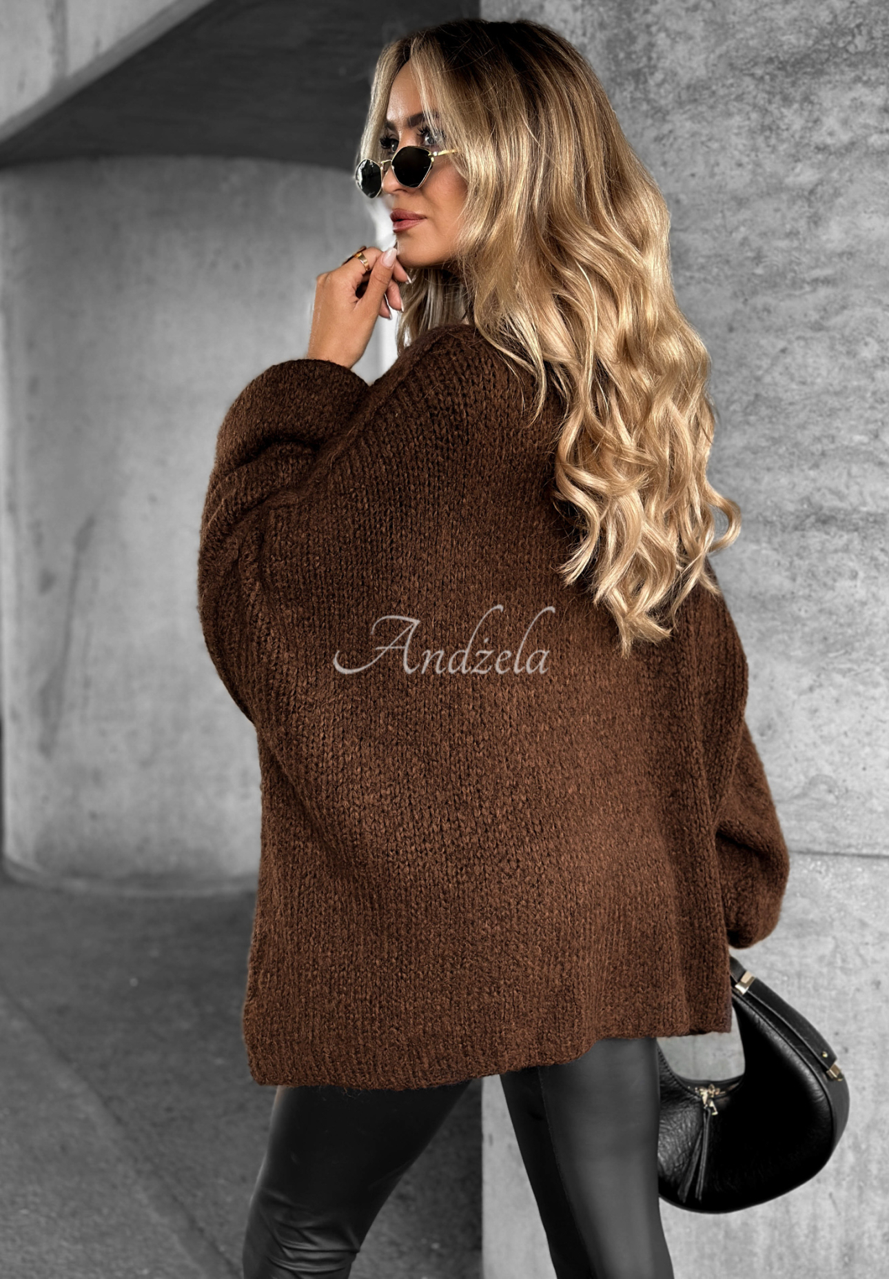 Kurzer Cardigan oversize Hot Chestnuts Schokoladenbraun