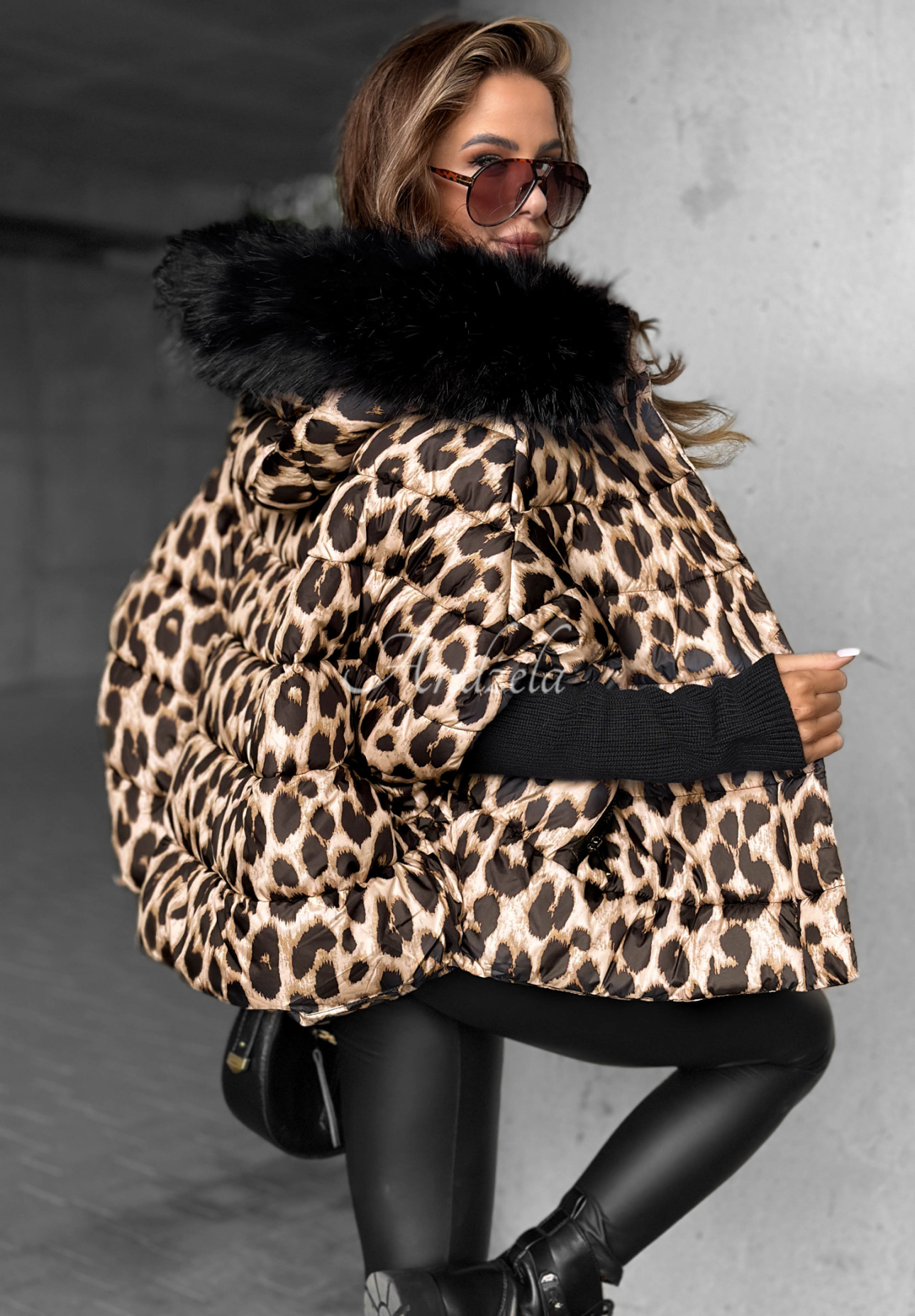Steppjacke mit Leopardenmuster und Pelzbesatz Wilder Place Beige