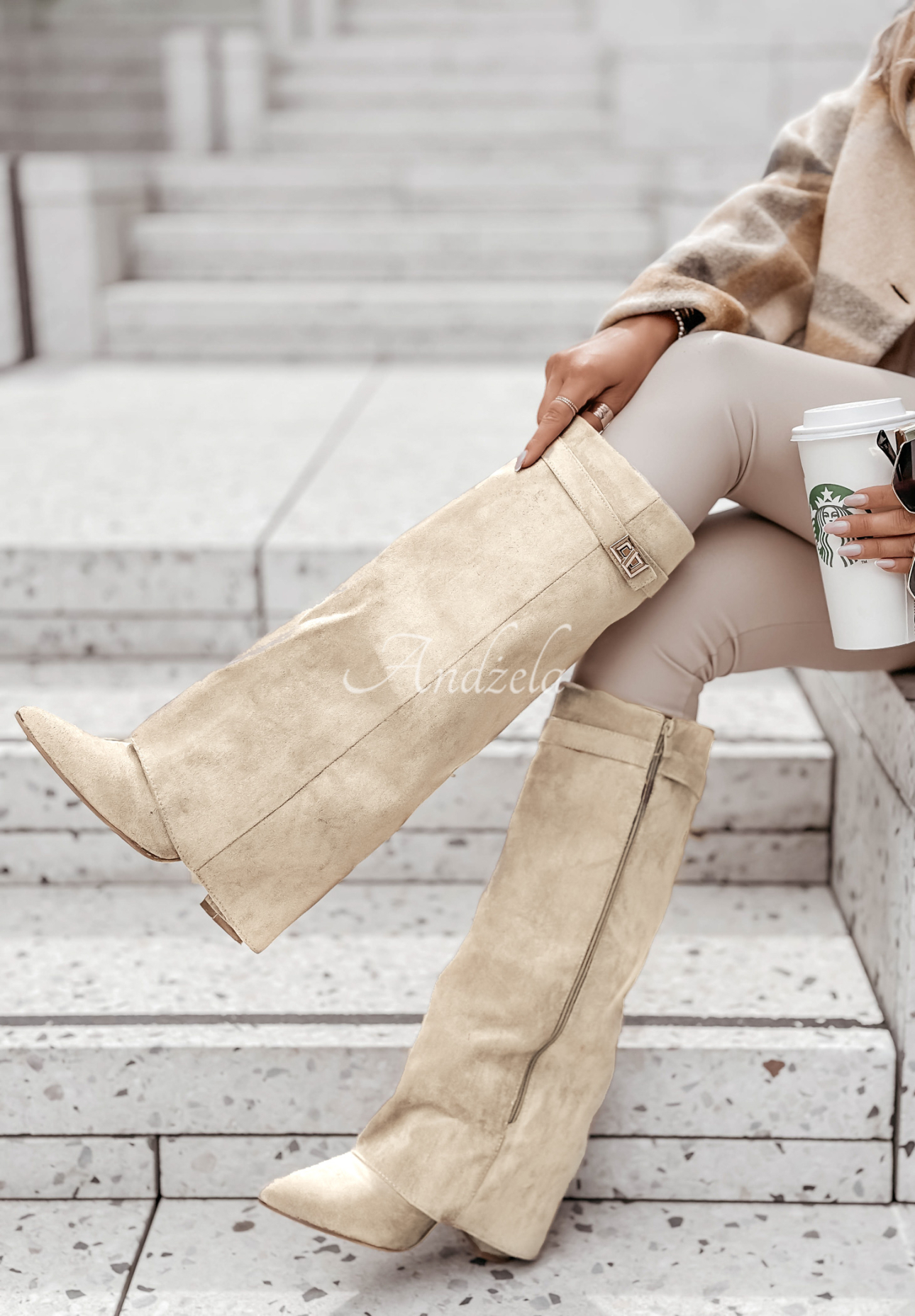 Lange Velourslederstiefel Neville Beige II