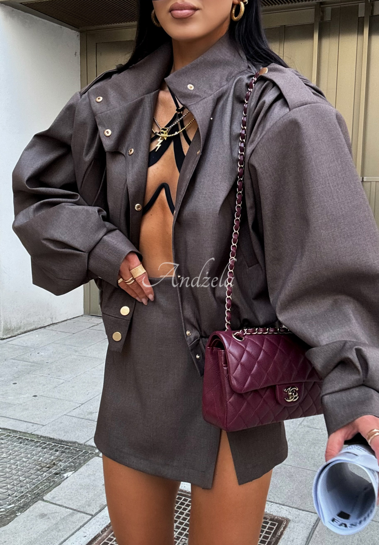 Mini skirt-shorts with slit La Milla Got My Attention mocha