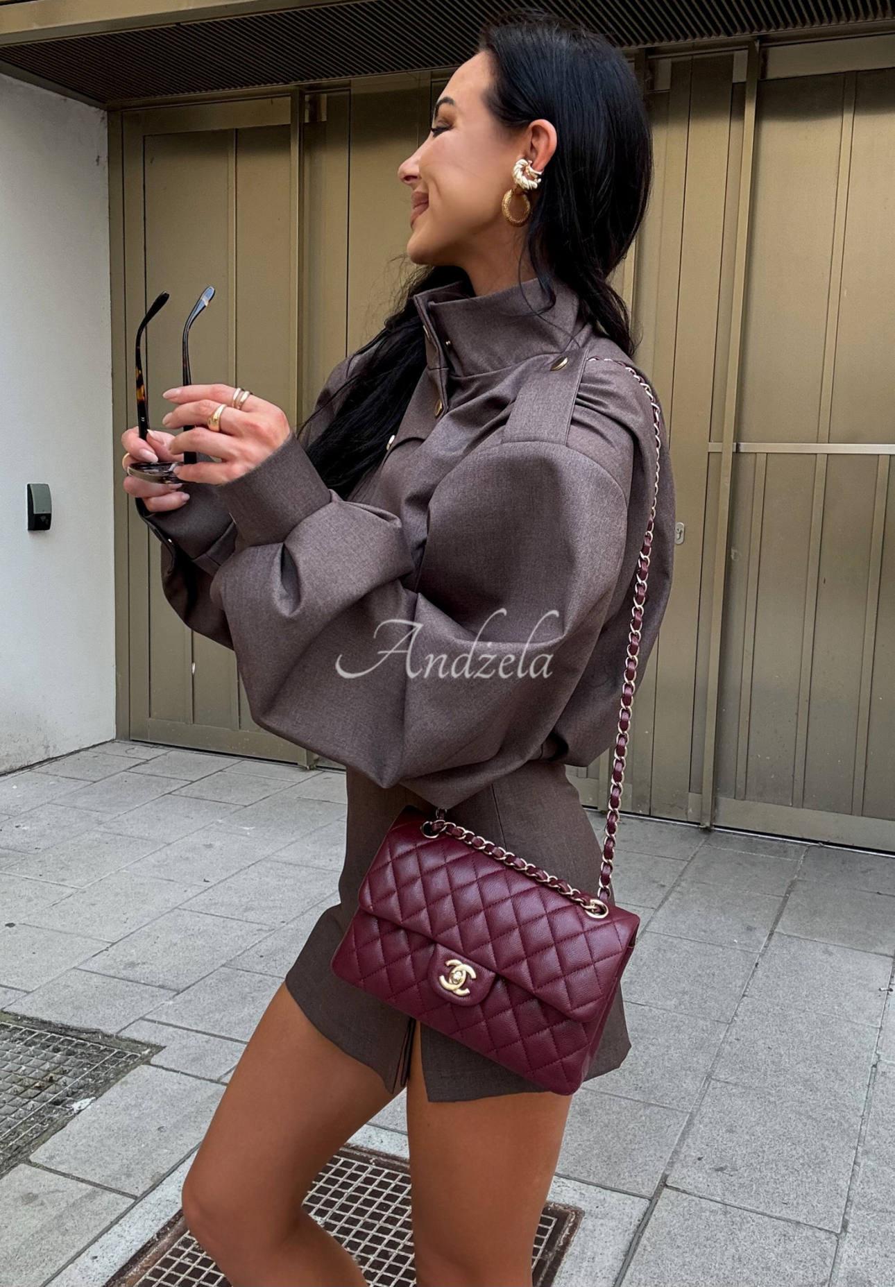 Mini skirt-shorts with slit La Milla Got My Attention mocha