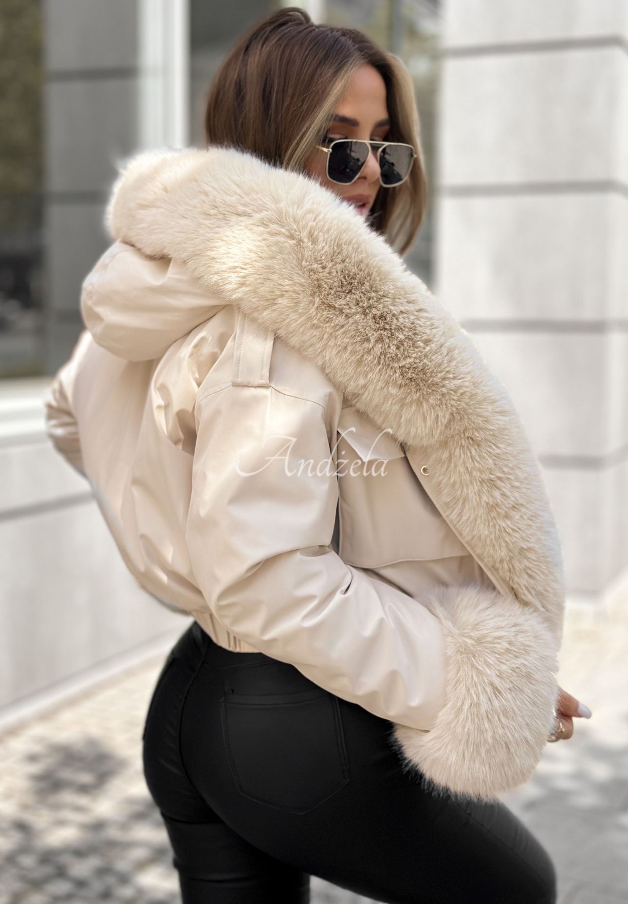 Kurze Jacke mit Fell Timber Pines Beige