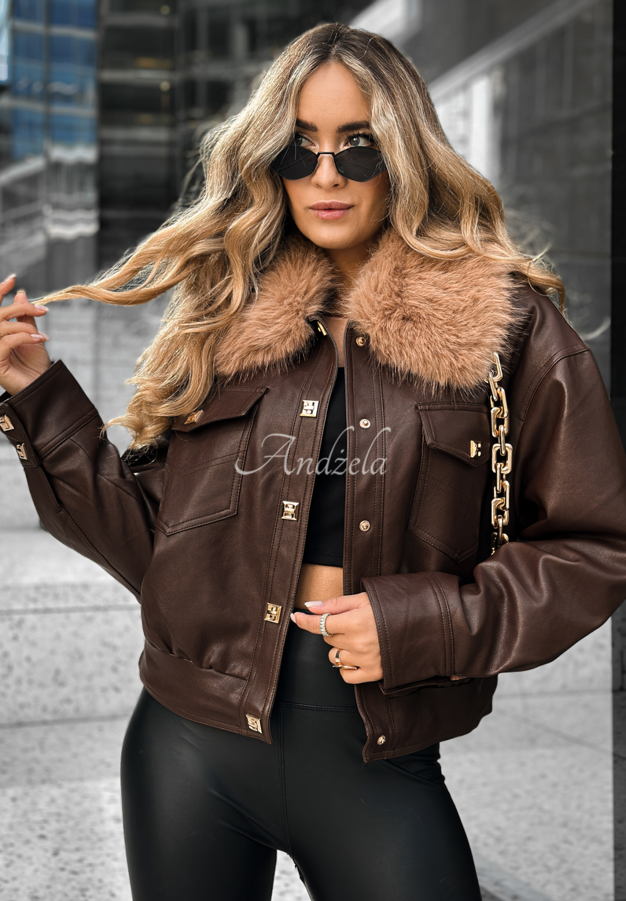 Kurze Lederjacke mit Fell It Doesn&#039;t Matter Schokoladenbraun