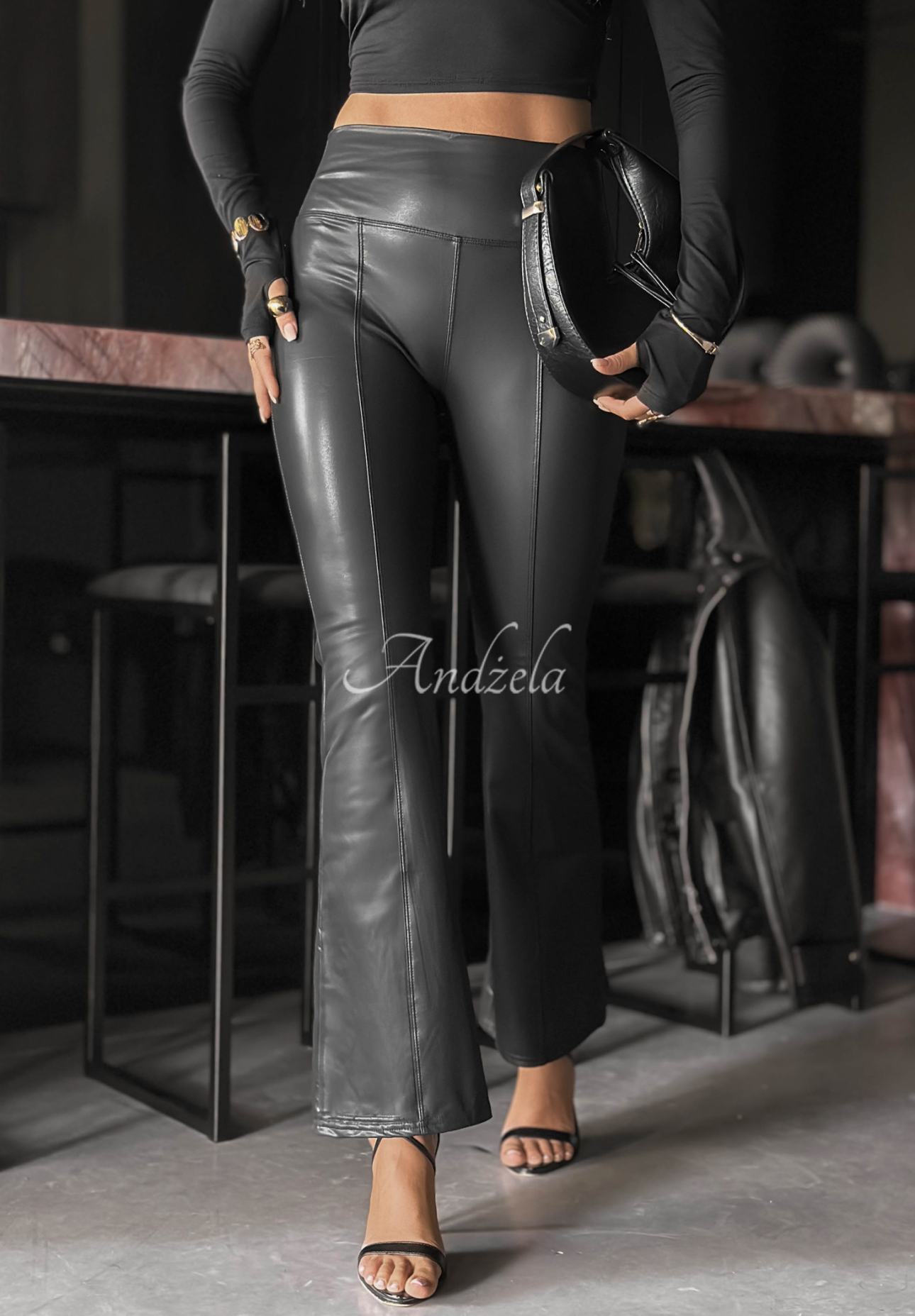 Gewachste ausgestellte Leggings Say It Now Schwarz