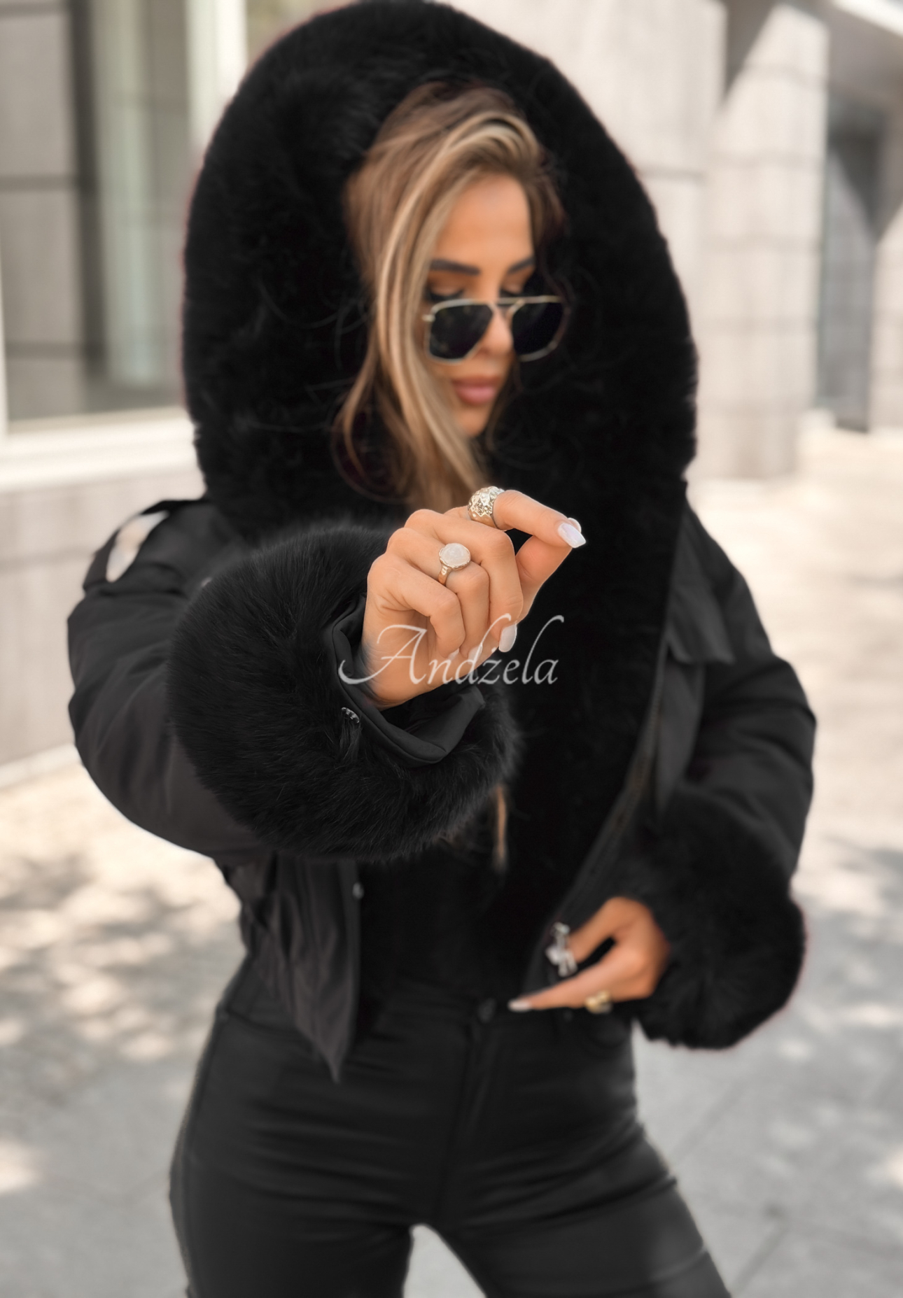 Kurze Jacke mit Fell Timber Pines Schwarz