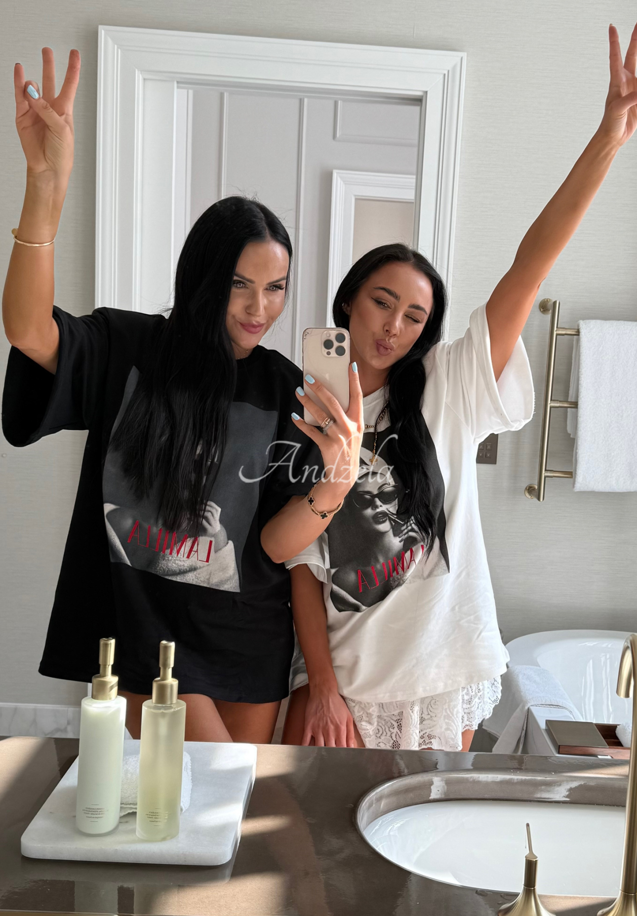 T-Shirt mit Aufdruck La Milla Her Era Schwarz