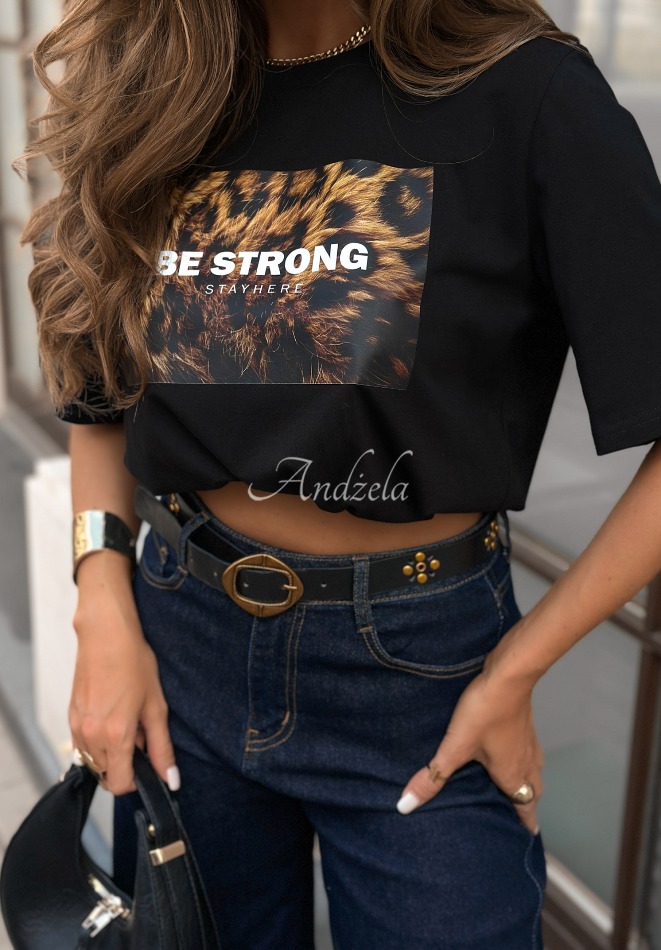 T-Shirt mit Aufdruck Be Strong Schwarz