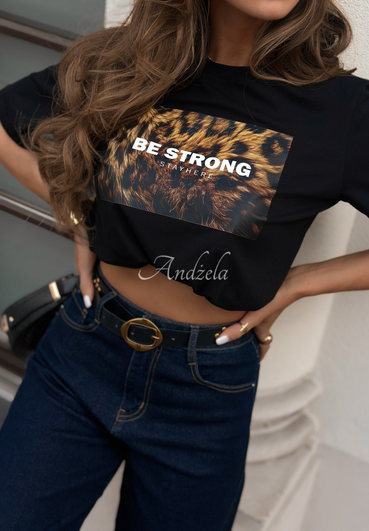 T-Shirt mit Aufdruck Be Strong Schwarz