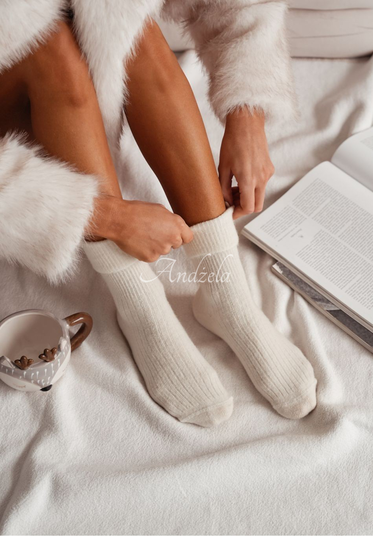 Lange Wollsocken aus Alpaka Blanket Season Ecru