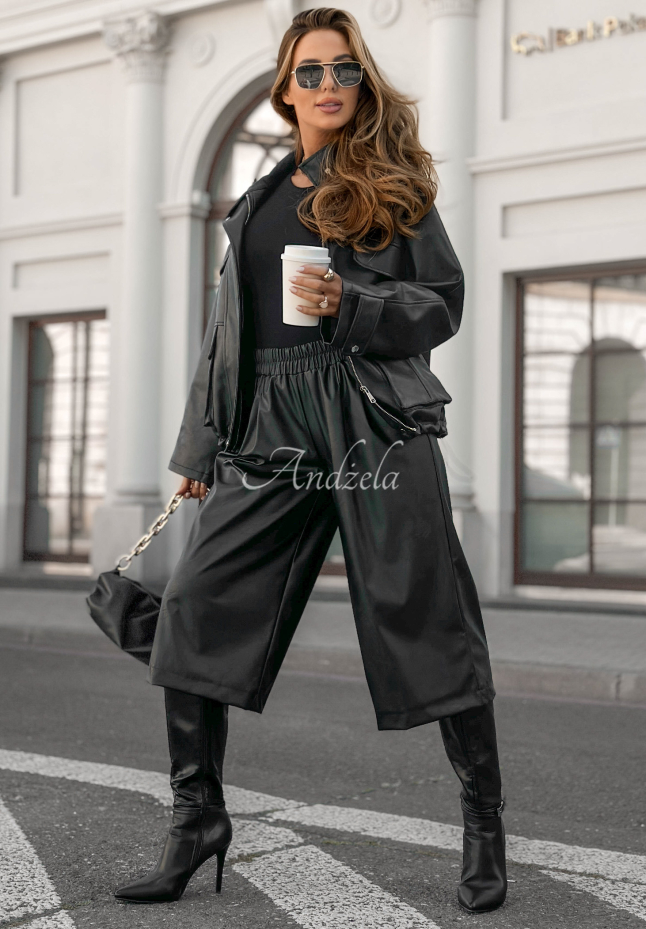 Lederhosen wide leg Before It Ends Schwarz