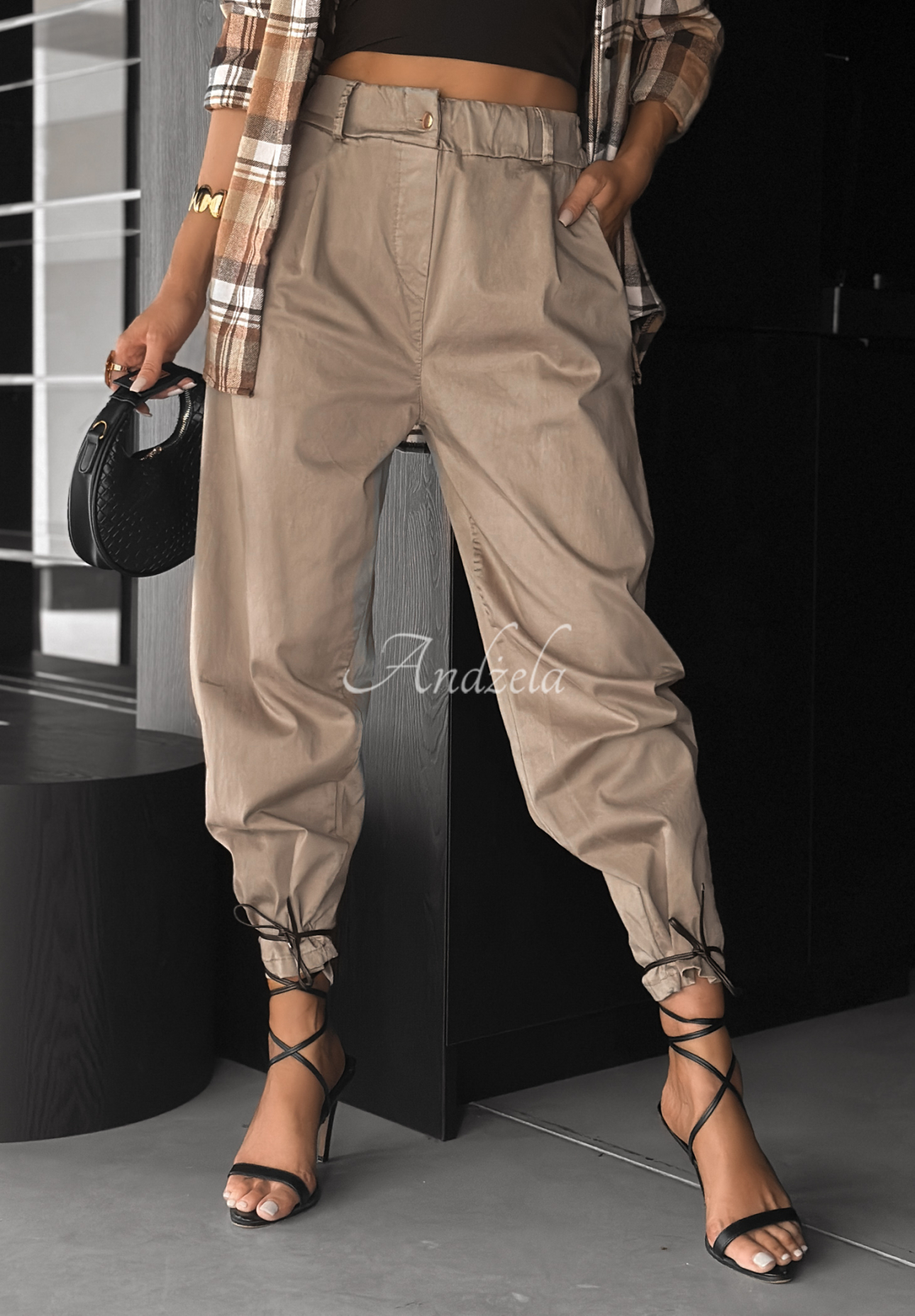 Hose Middle Of Nowhere Beige