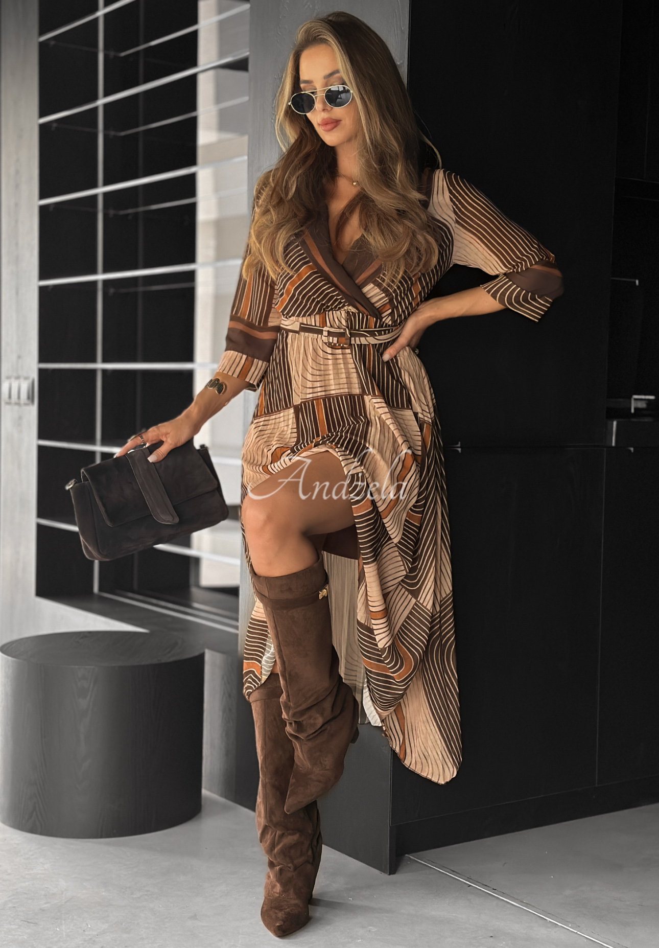 Gemusteres Midi-Kleid Coffee Please beige-schokoladenbraun