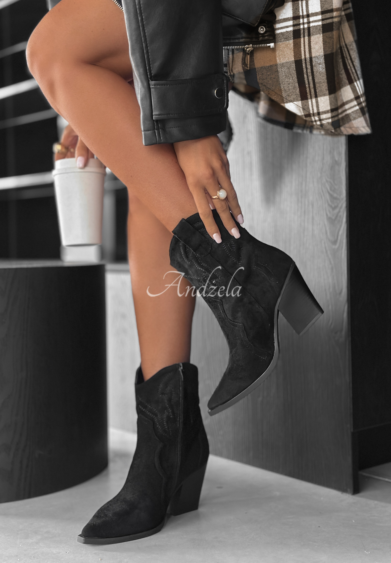 Cowboystiefel aus Wildleder I Moved On Schwarz