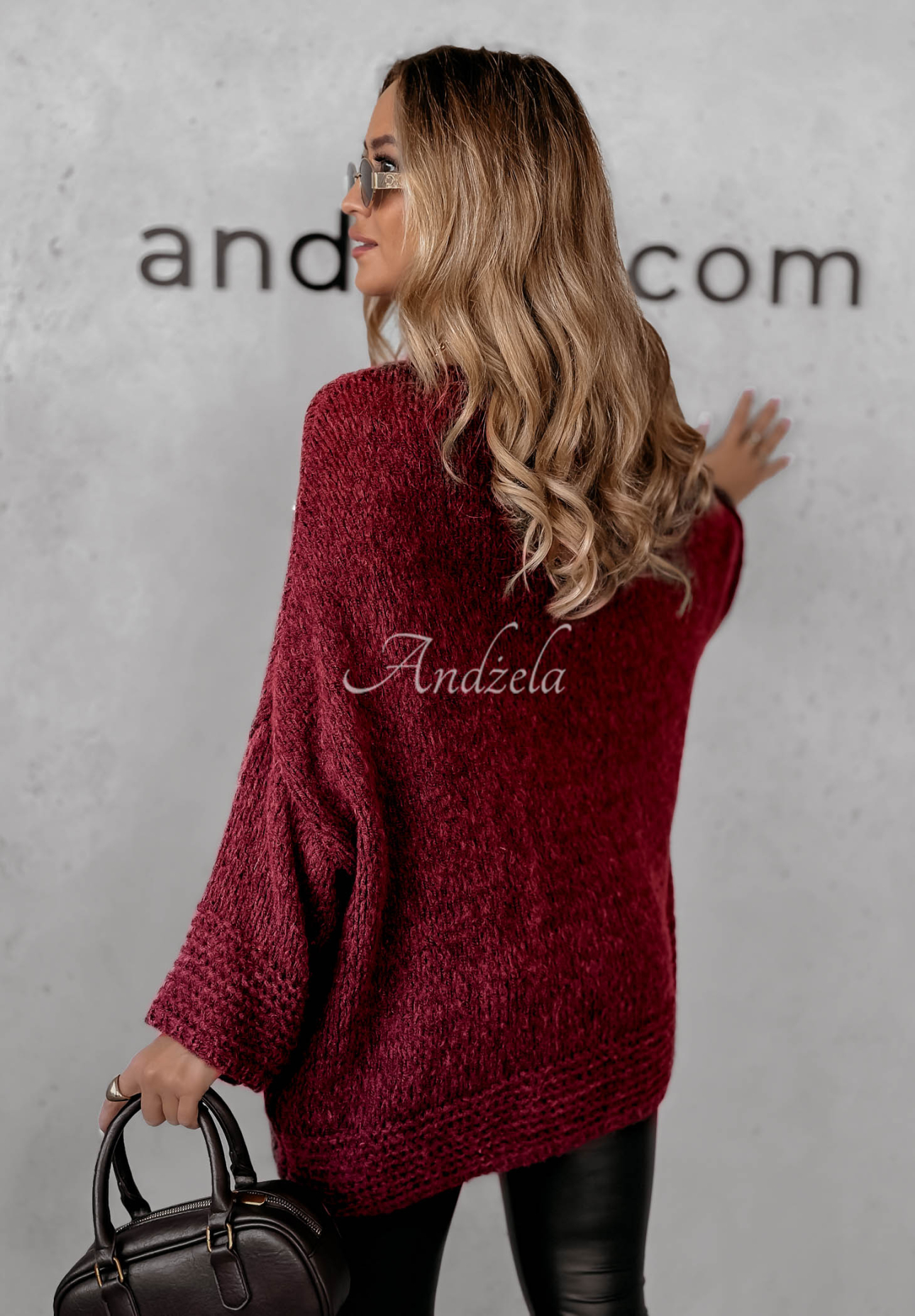 Sweter oversize Gentle Cuddle burgundowy