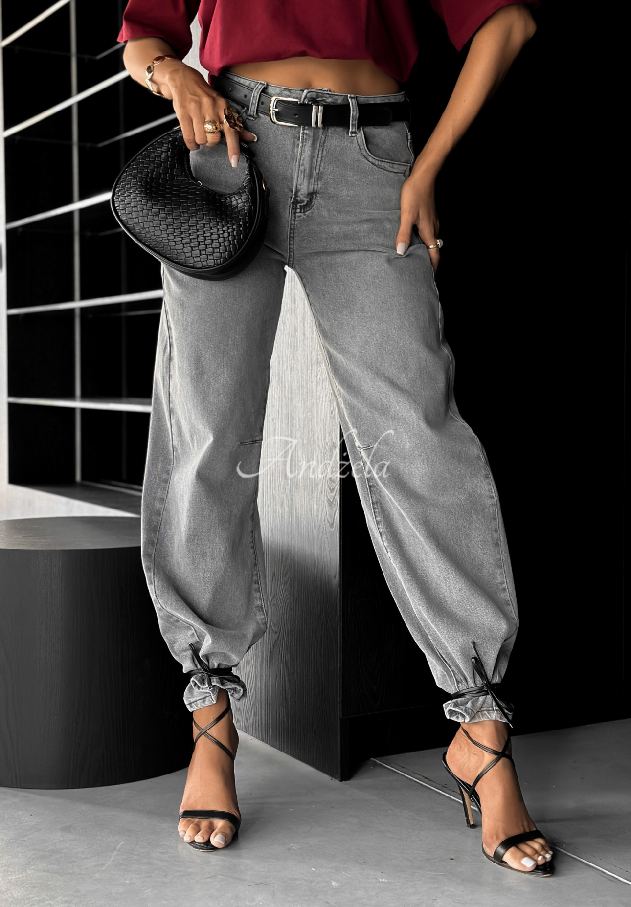 Wide Leg Jeans In This Silence Grau