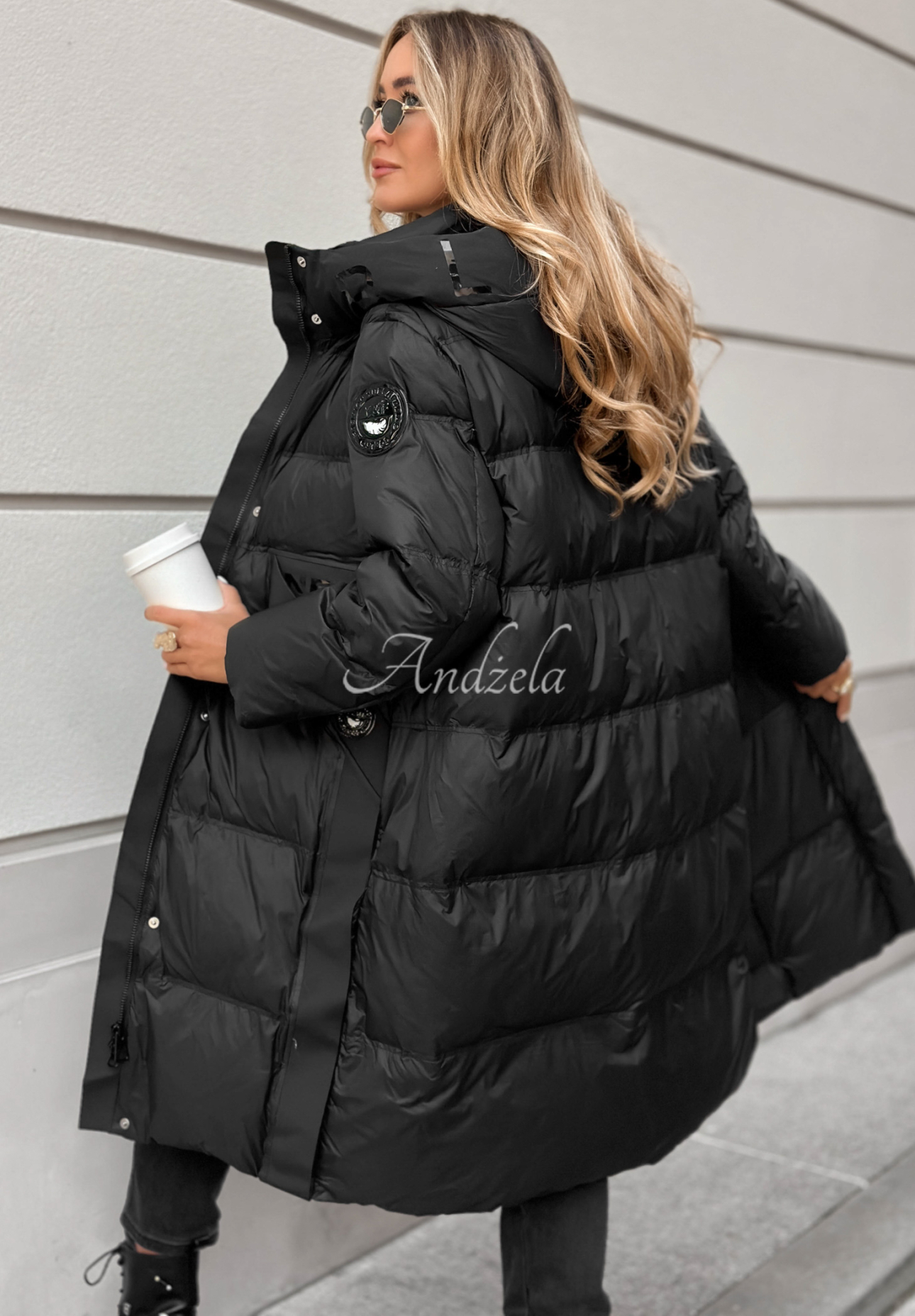 Lange Daunenjacke mit Steppung Need You Schwarz