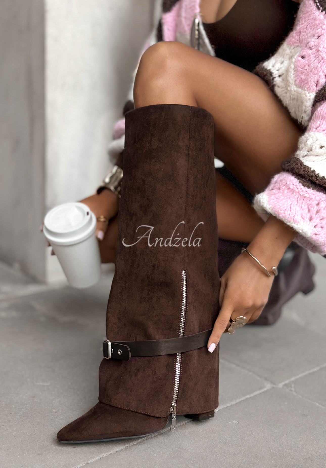 Lange Wildlederstiefel mit Blockabsatz Call Me Tomorrow Schokoladenbraun
