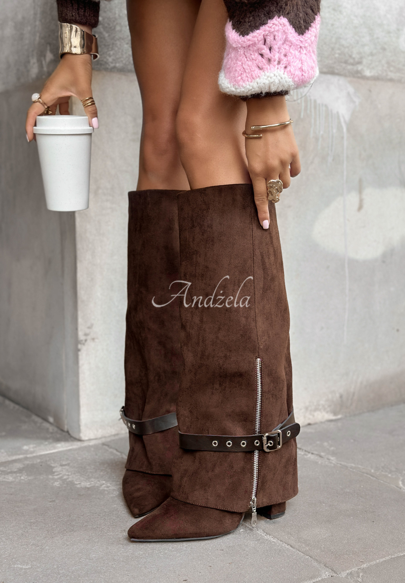 Lange Wildlederstiefel mit Blockabsatz Call Me Tomorrow Schokoladenbraun