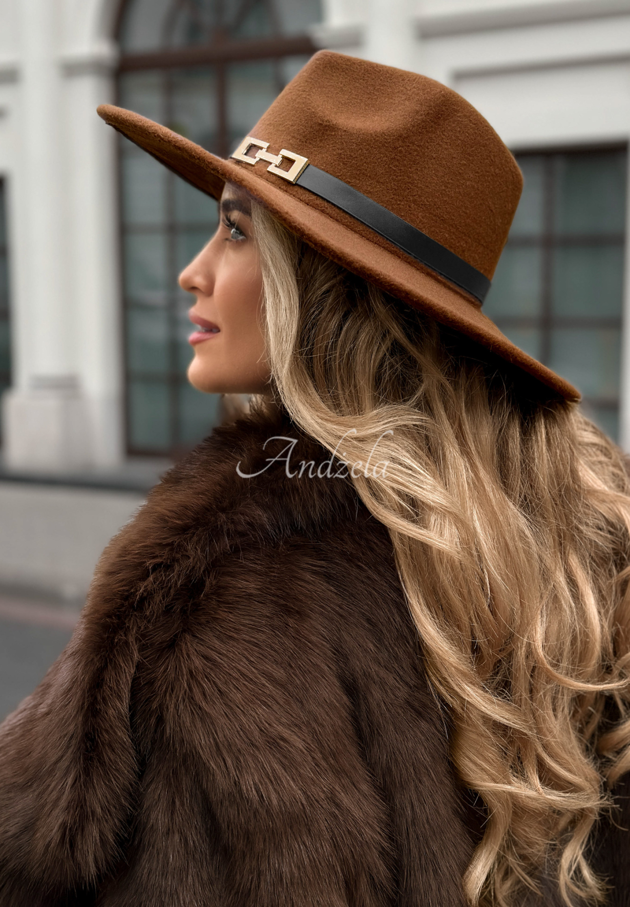 Hut mit Riemen Zero Interest Camel