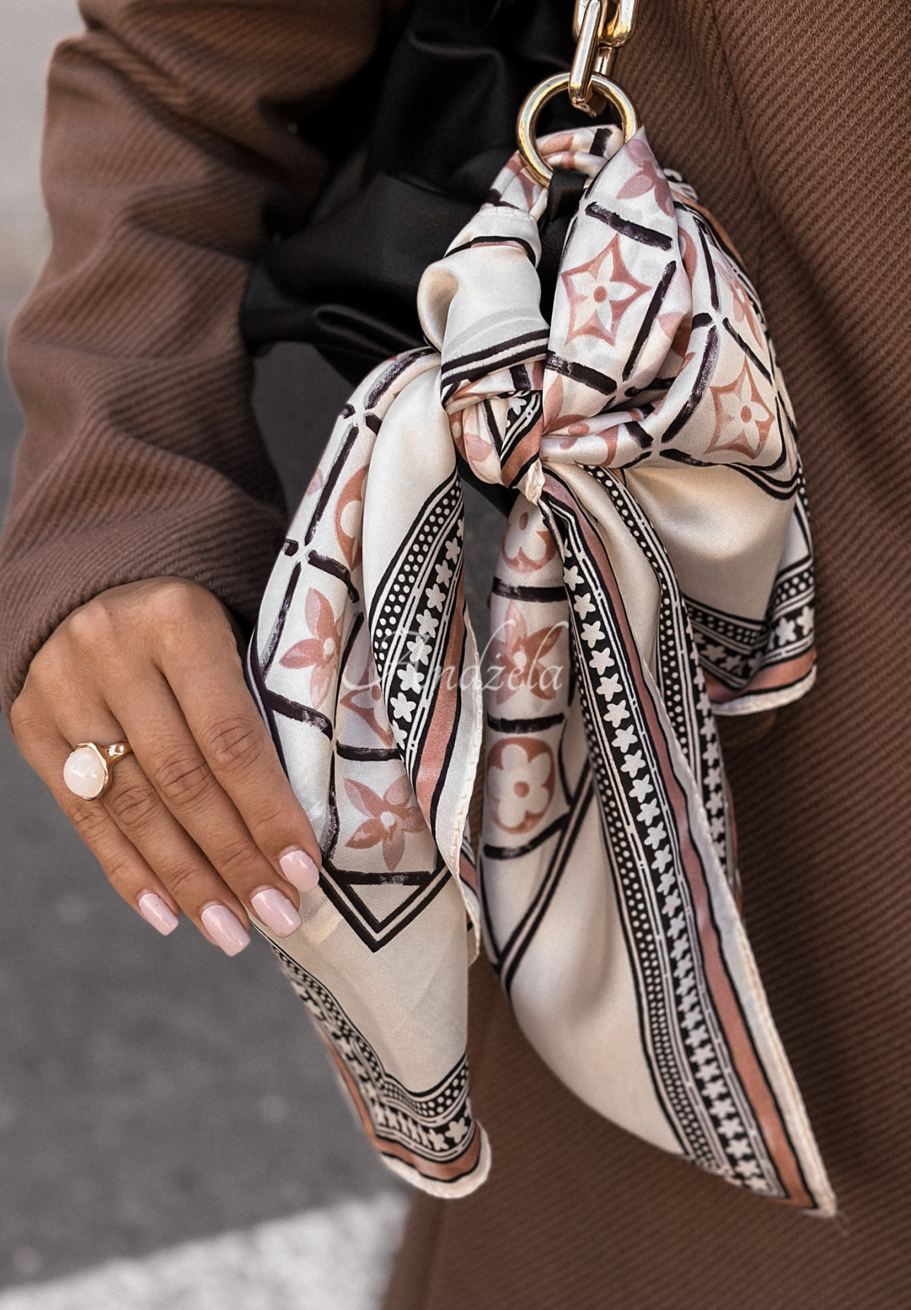 Gemustertes Halstuch Little Details Hell Beige