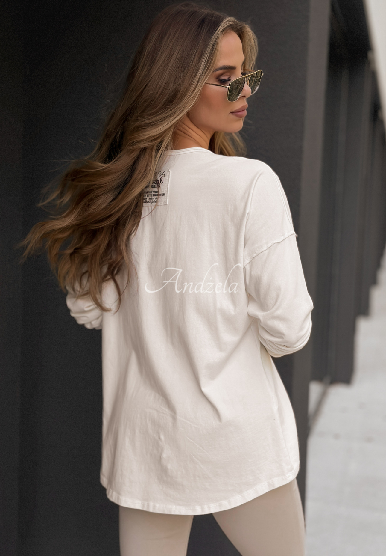 Lucky Dream ecru blouse with v-neck