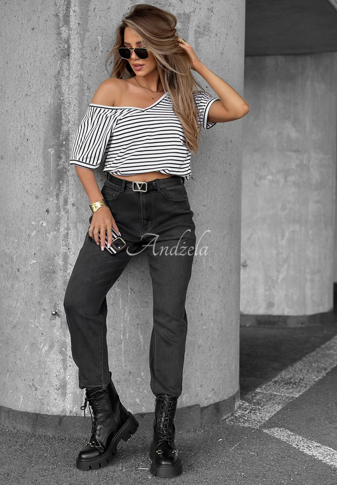 Gestreiftes T-Shirt mit Halsausschnitt The Lines weiß-Schwarz