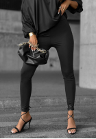 Bluse oversize na jedno ramię Missing Piece Schwarz