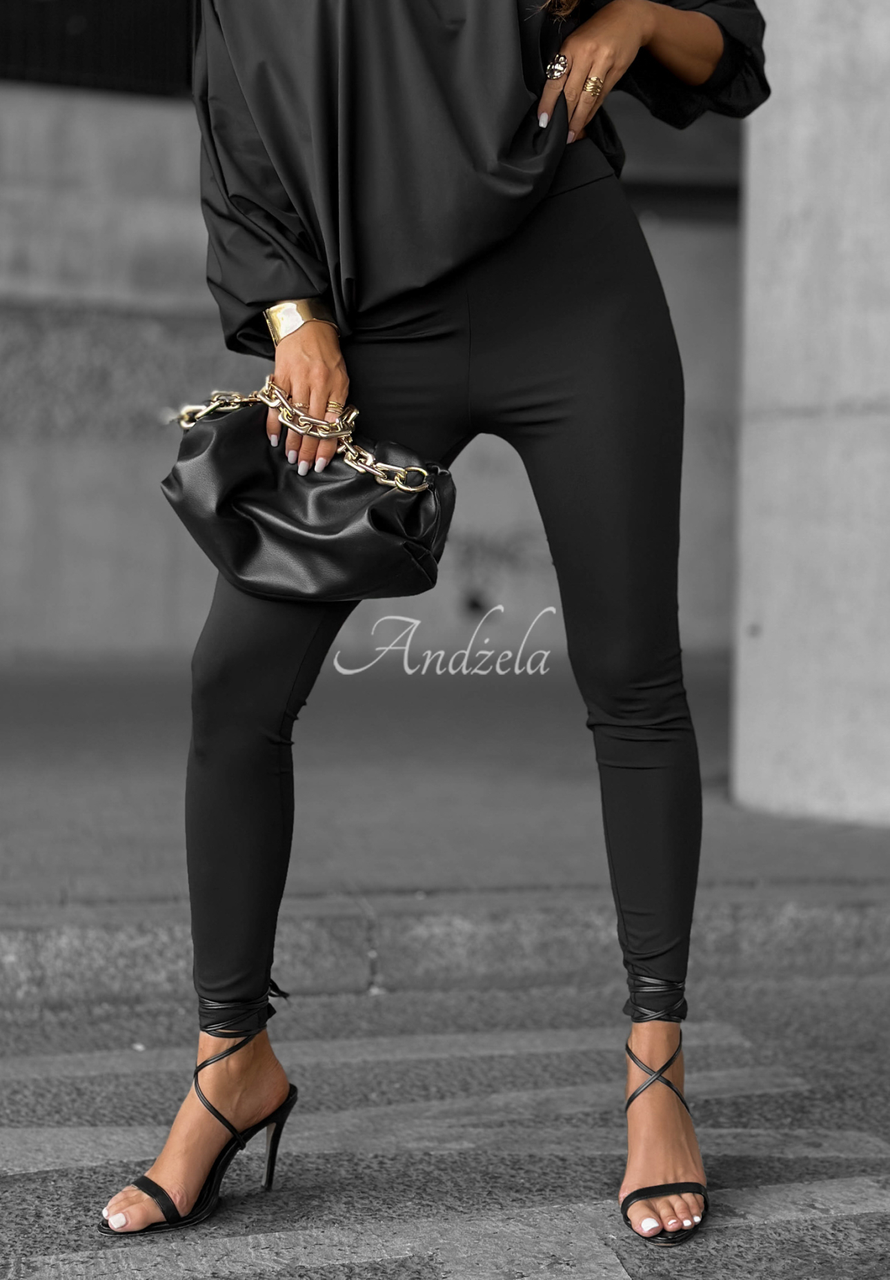 Set aus One-Shoulder-Bluse und Leggings Missing Piece Schwarz