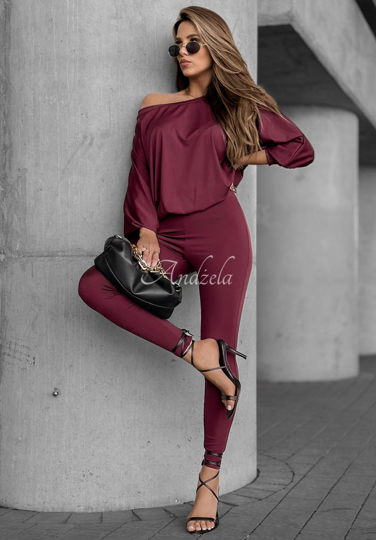 Set aus One-Shoulder-Bluse und Leggings Missing Piece Burgunderrot