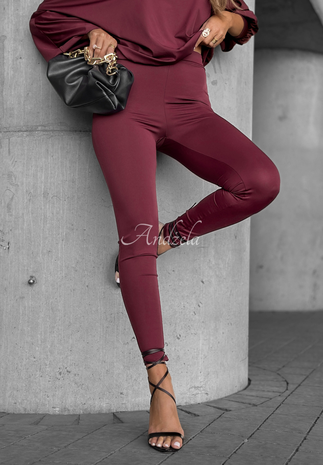 Set aus One-Shoulder-Bluse und Leggings Missing Piece Burgunderrot