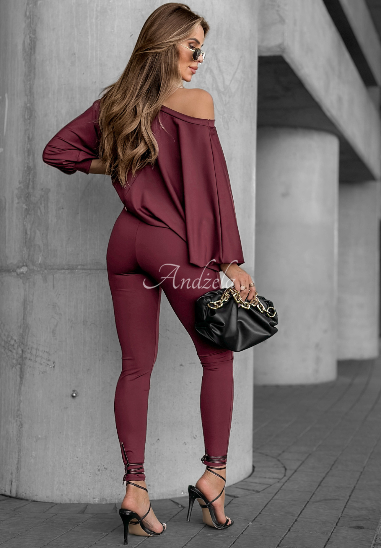 Set aus One-Shoulder-Bluse und Leggings Missing Piece Burgunderrot