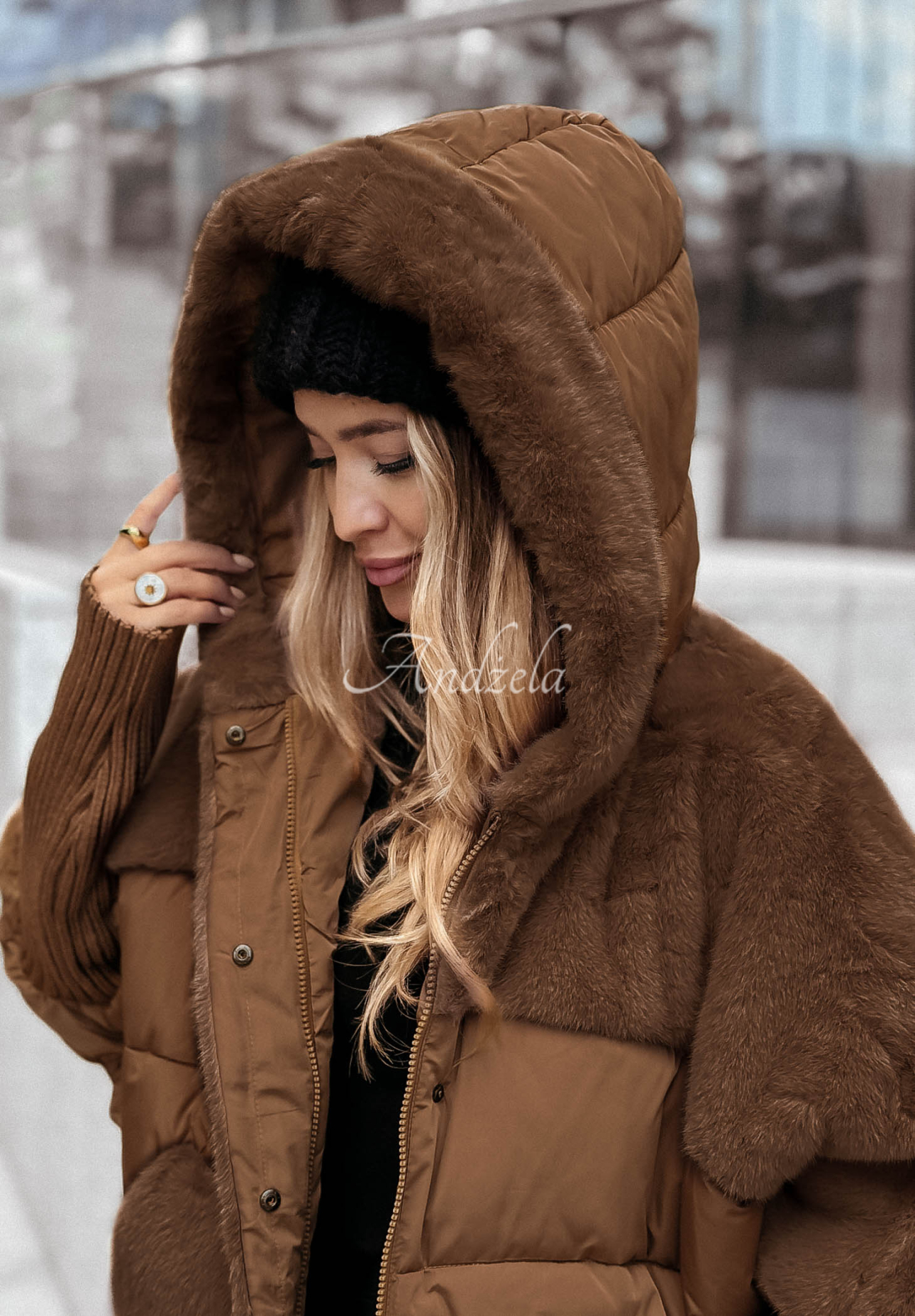 Gesteppte Jacke mit Fellimitat Snow &amp; Pines Braun