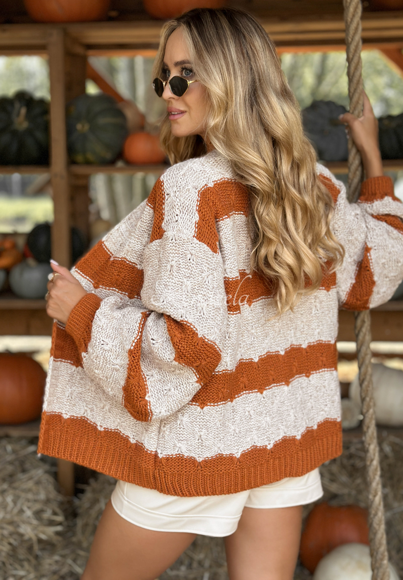 Kurzer gestreifter Cardigan Not Coming Back Beige-Orange