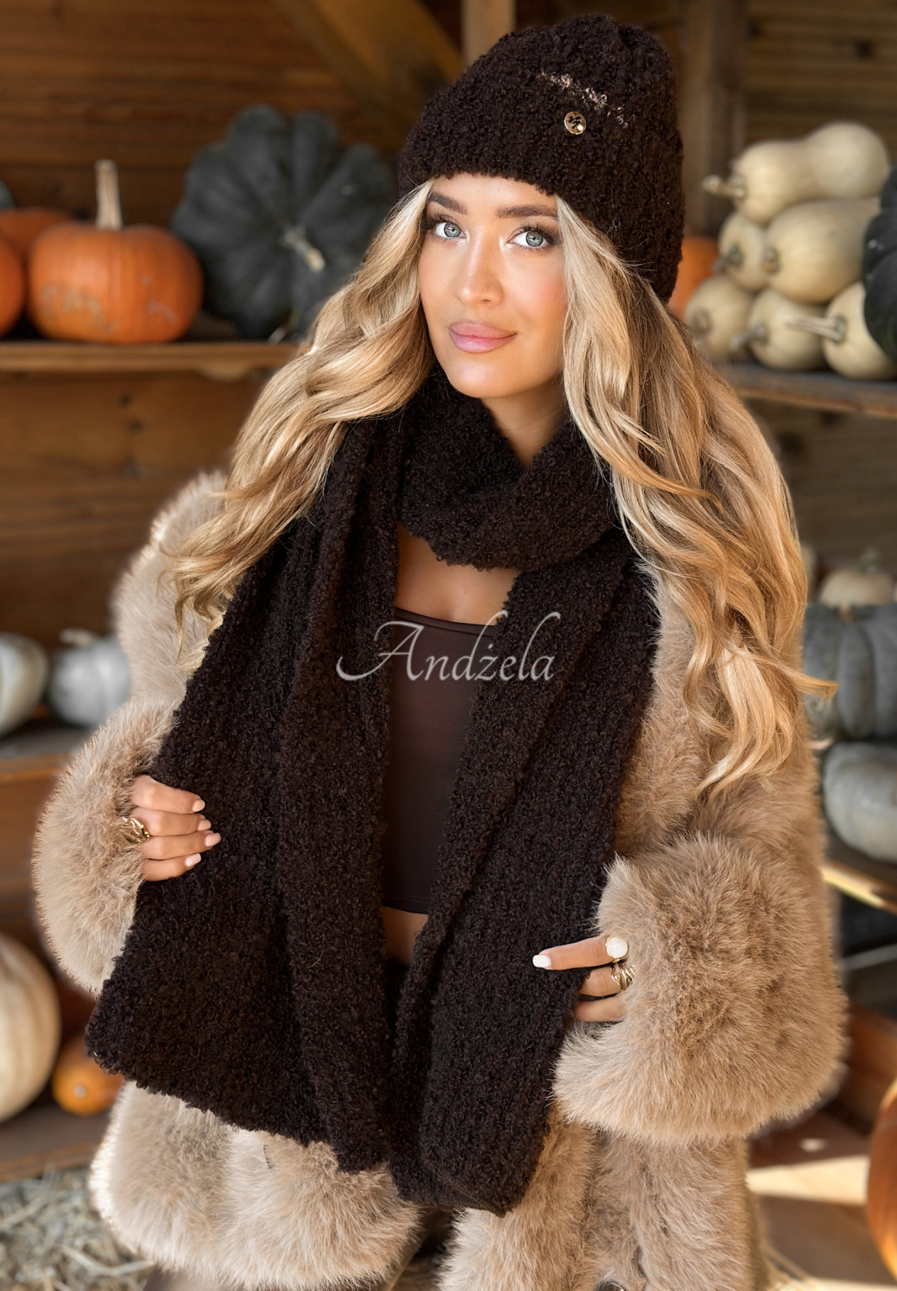 Schal boucle Winter Everywhere Schokoladenbraun