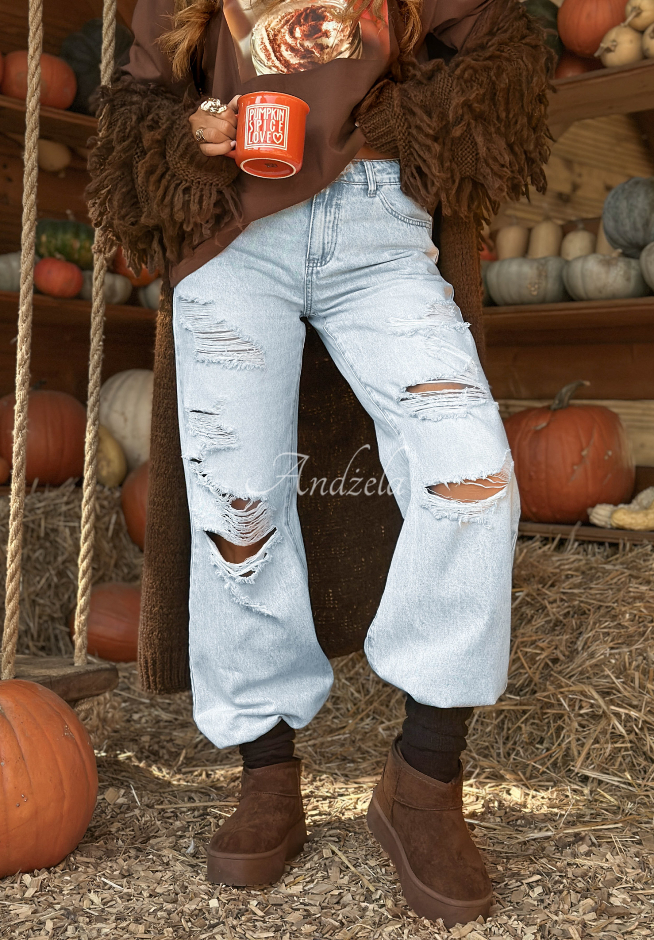 Jeans mit weitem Bein und Rissen Seen Too Much Blau