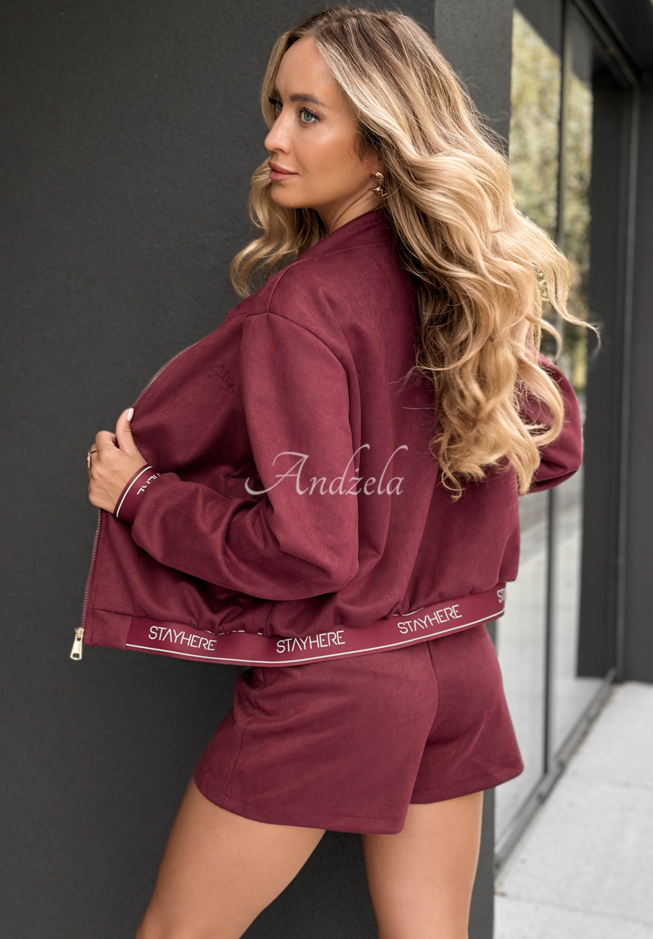Bomber-Sweatshirt aus Wildleder You Know This Burgunderrot