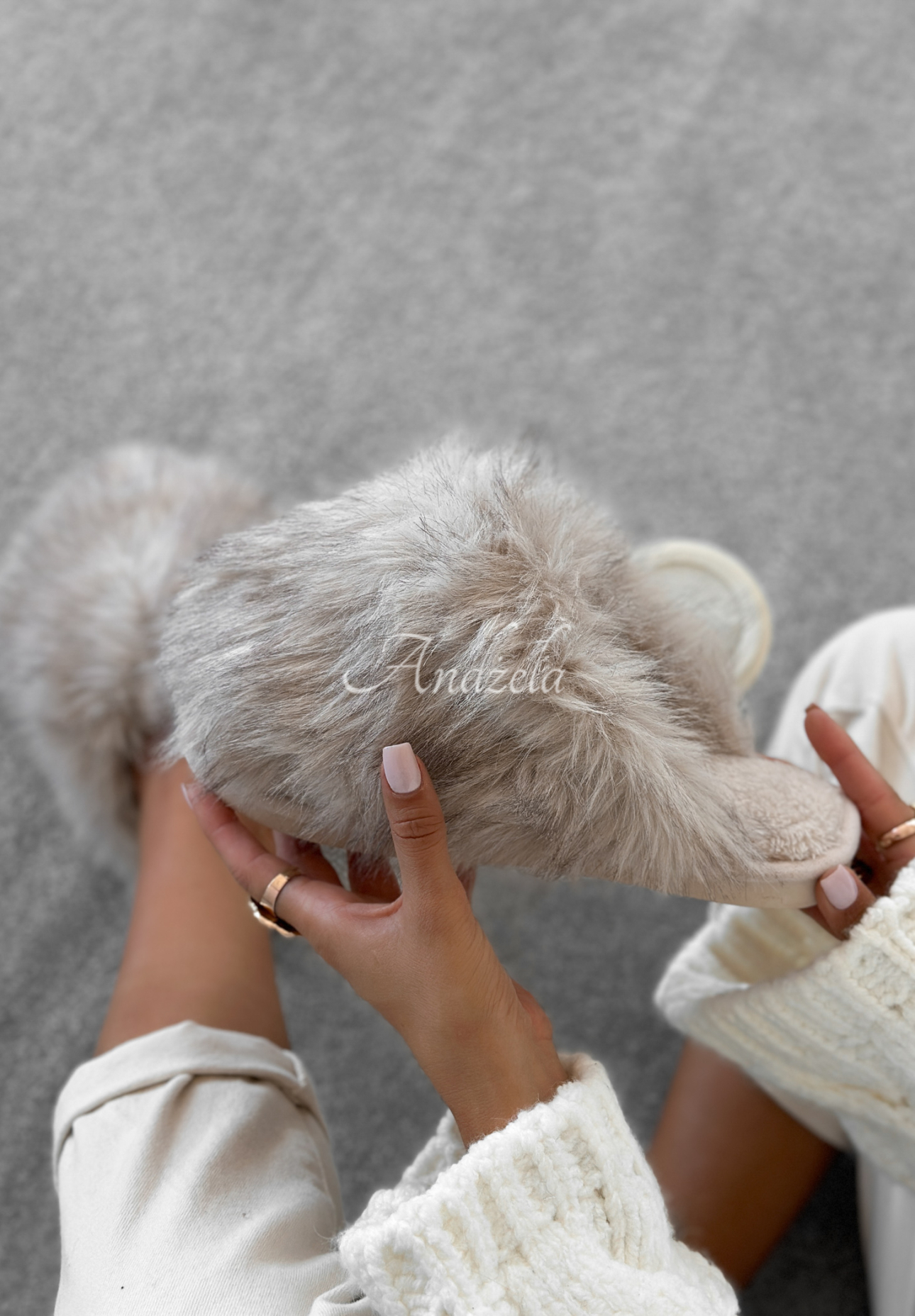 Flip-Flops mit Fell  Fluffy Feet Beige