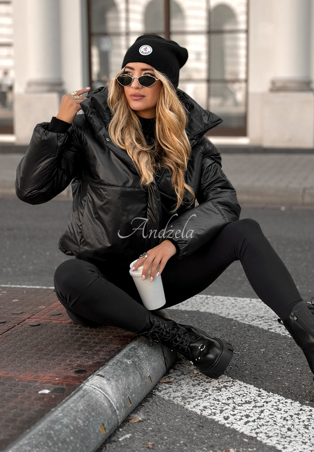Steppjacke mit Kapuze Too Late Now Schwarz