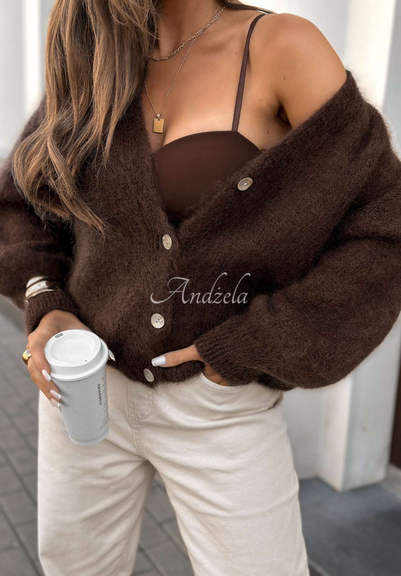 Kurze Strickjacke aus Mohair Touch Of Autumn Schokoladenbraun