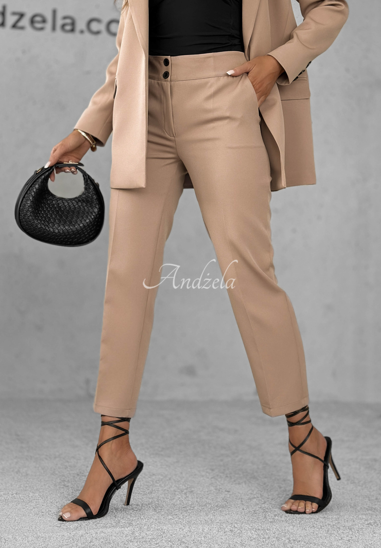 Elegante Zigarettenhose Runway Ready Latte
