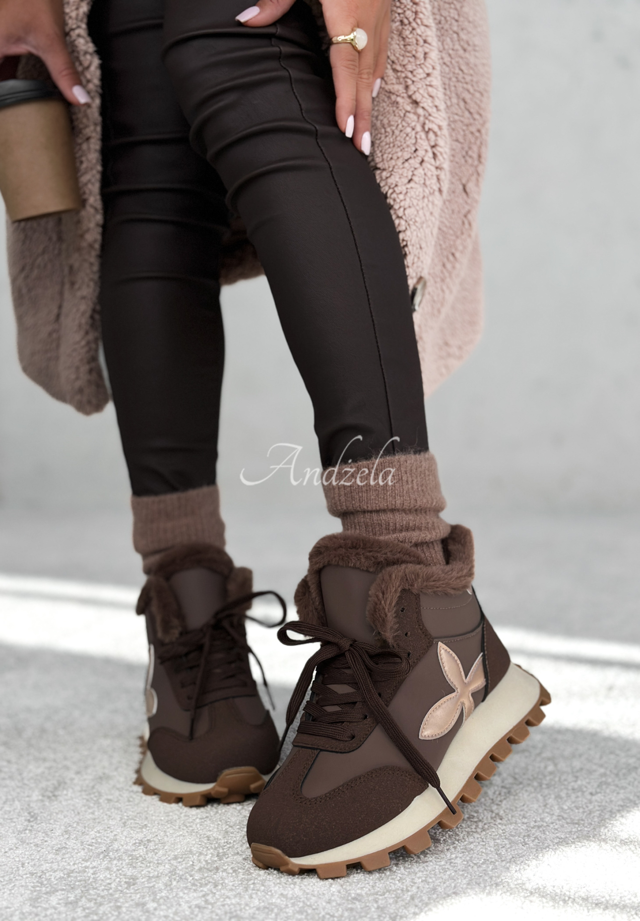 Sneakers mit Fell Getting Really Cold Schokoladenbraun
