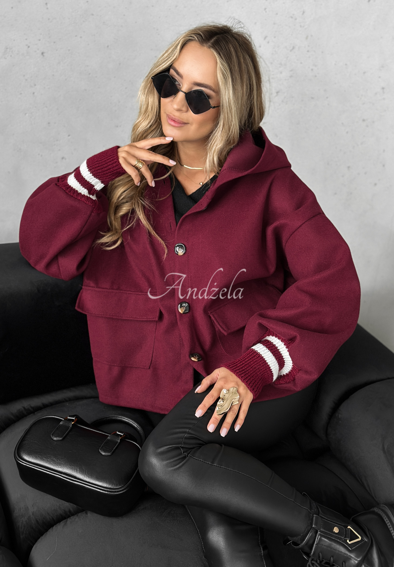 Kurze Jacke mit Kapuze Your New Number Burgunderrot