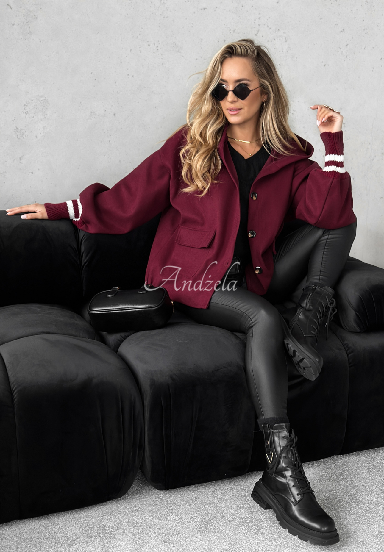 Kurze Jacke mit Kapuze Your New Number Burgunderrot