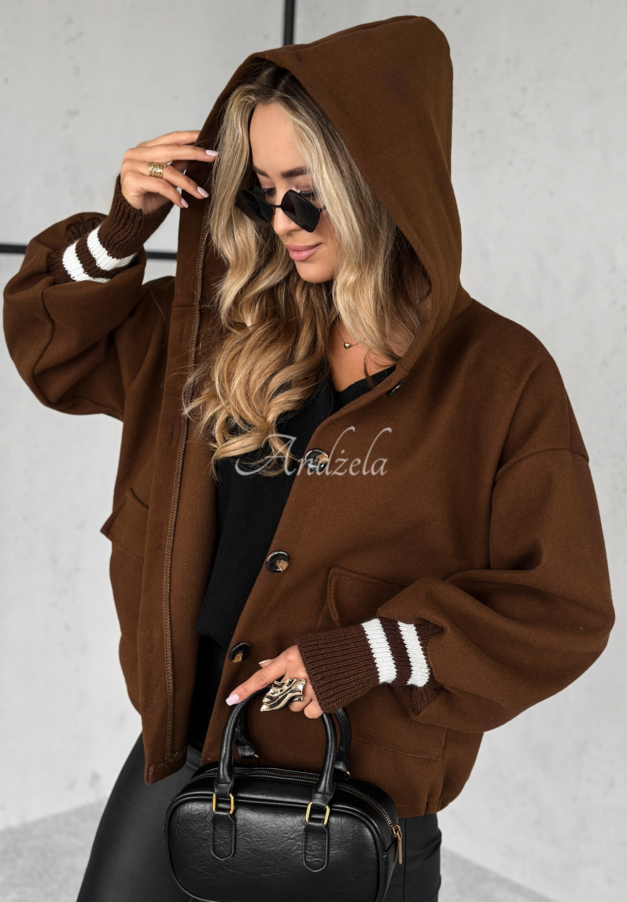 Kurze Jacke mit Kapuze Your New Number Schokoladenbraun