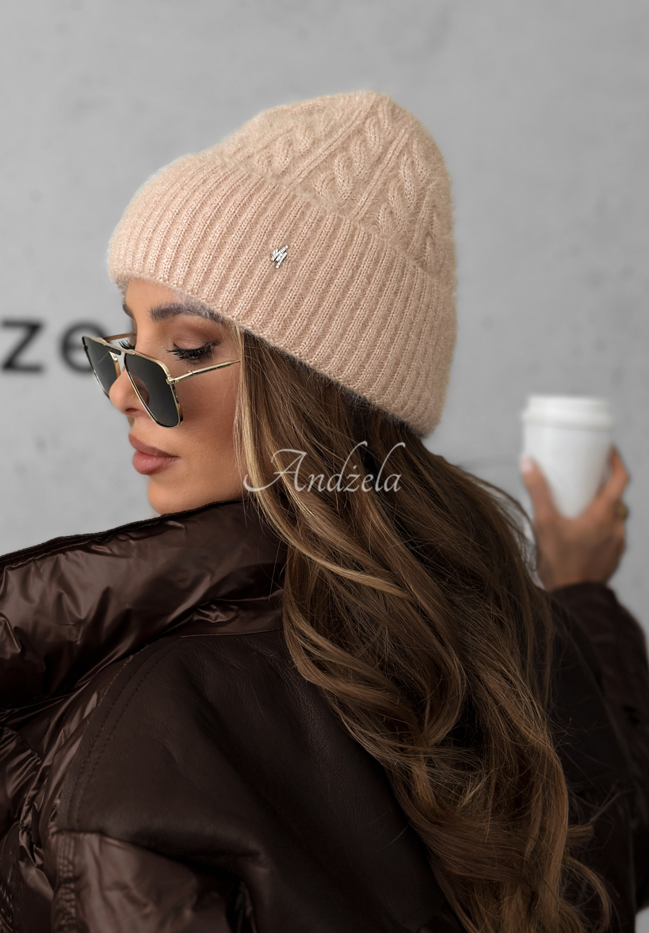 Geflochtene Mütze Frosted Heart Beige