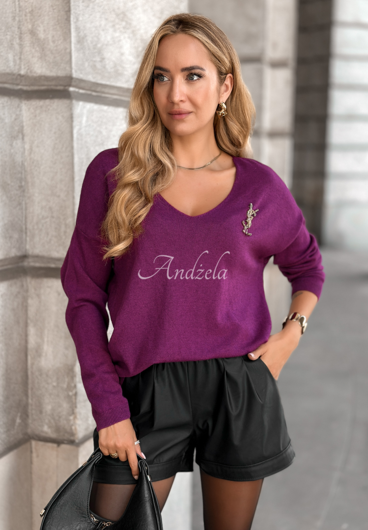 Leichter Pullover mit Ausschnitt Sensibility Burgunderrot